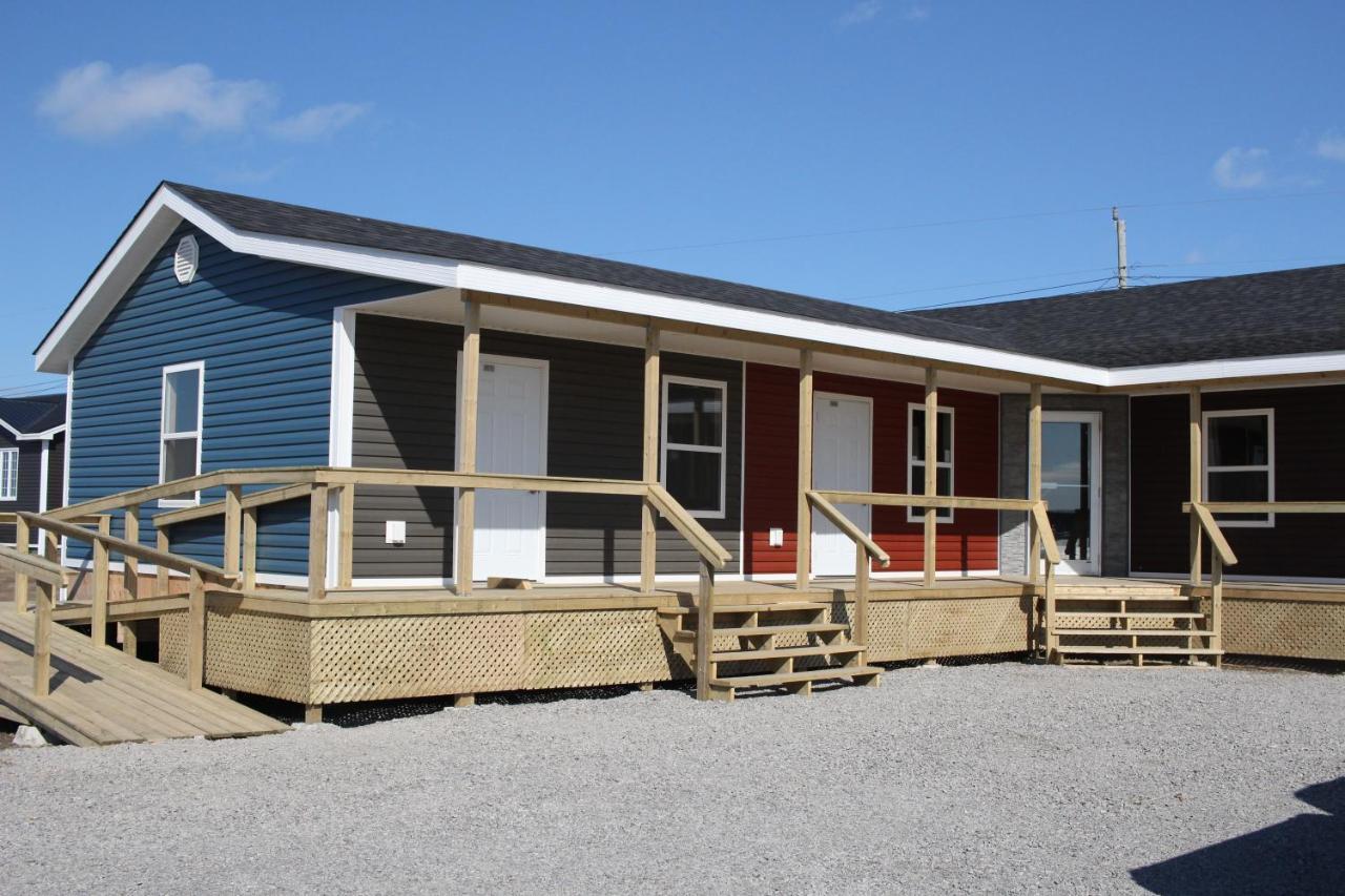 & Taylor's Crafts Motel